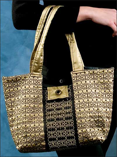 Sashiko-Stitched Bag photo